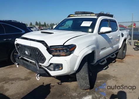 2019 Toyota Tacoma Trd Sport z USA, uszkodzony, nr VIN 3TMCZ5AN9KM210767